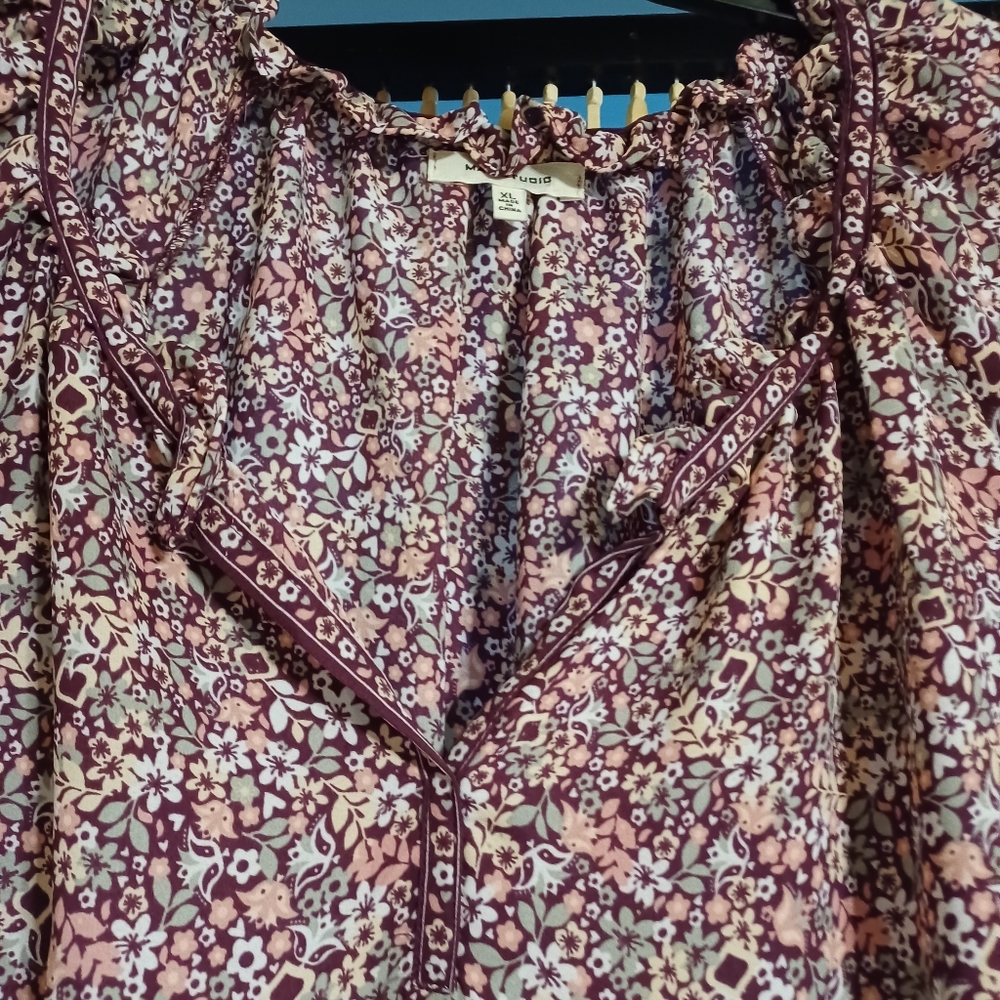 Pretty blouse